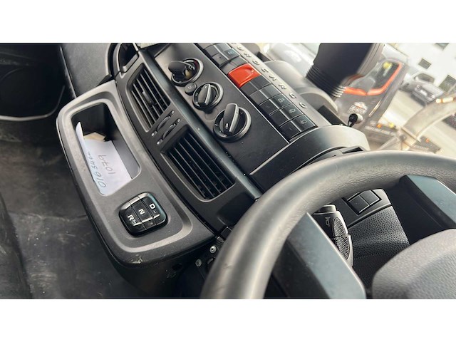 Iveco - 2016 - 180e25 - vrachtwagen - afbeelding 4 van  15