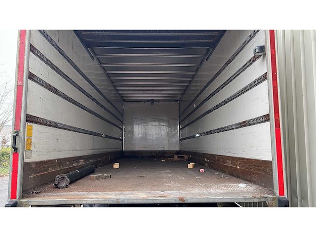 Iveco - 2016 - 180e25 - vrachtwagen - afbeelding 2 van  11