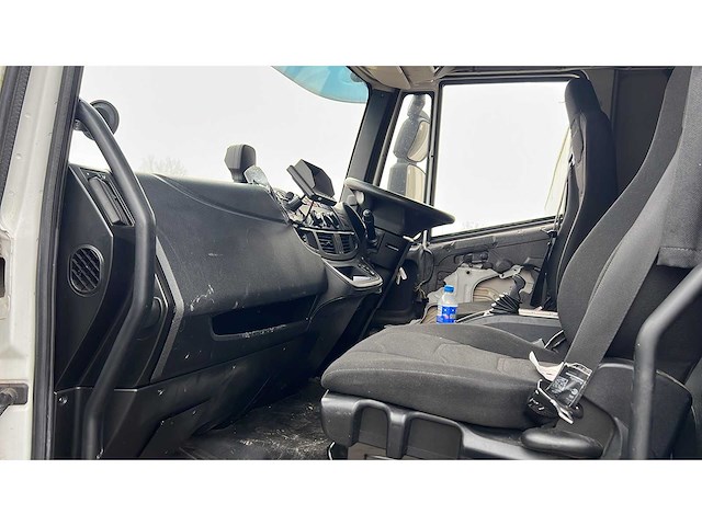Iveco - 2016 - 180e25 - vrachtwagen - afbeelding 3 van  11