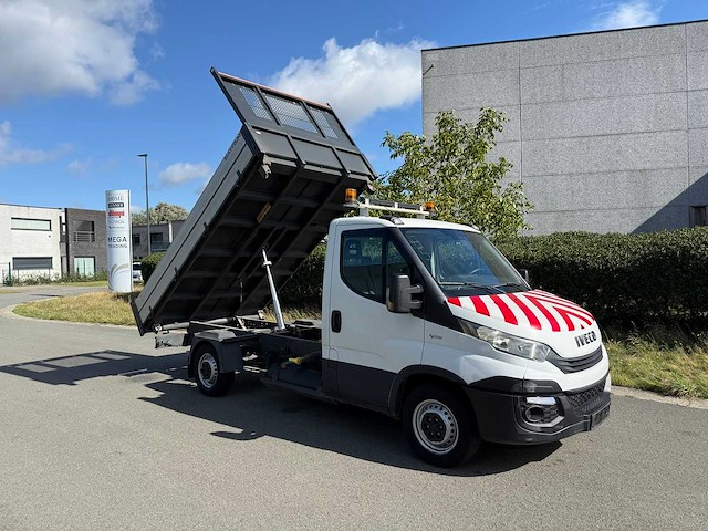 Iveco - 2018 - 35s14n - 3-kant kipper - personenauto - afbeelding 1 van  41