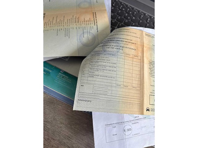 Iveco - 2018 - 35s14n - 3-kant kipper - personenauto - afbeelding 36 van  41