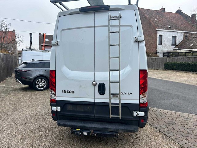 Iveco - daily - van - afbeelding 4 van  10