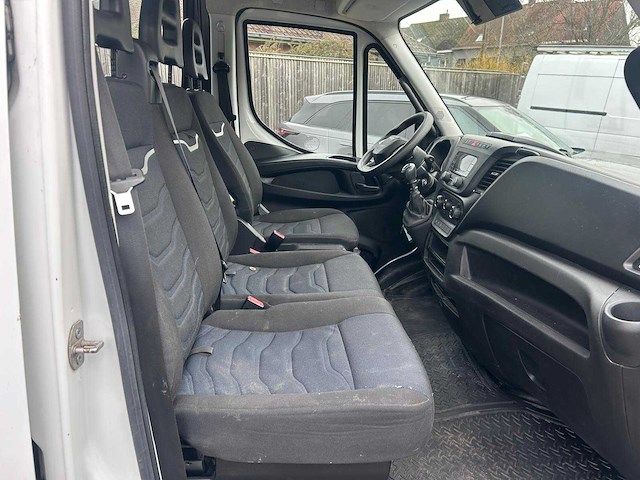 Iveco - daily - van - afbeelding 7 van  10