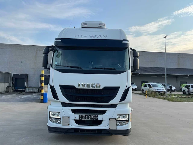 Iveco - hi-way 460 e6 - stralis - bedrijfswagen - afbeelding 31 van  35