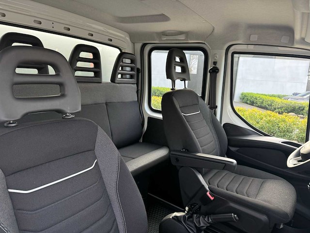 Iveco 35c14 dubbele cabine daily bedrijfswagen - afbeelding 8 van  34