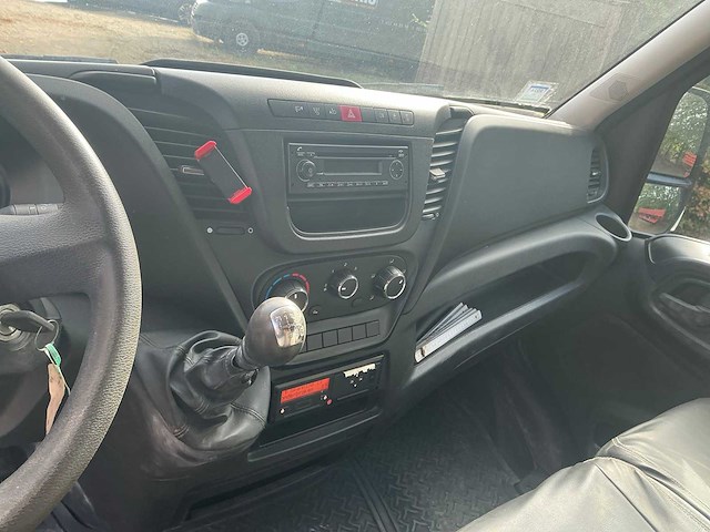 Iveco 35c15 lichte vrachtwagen - afbeelding 2 van  17