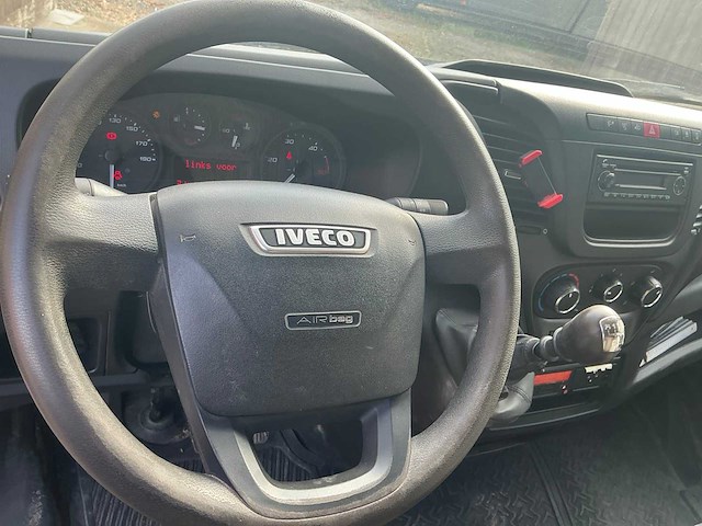 Iveco 35c15 lichte vrachtwagen - afbeelding 3 van  17
