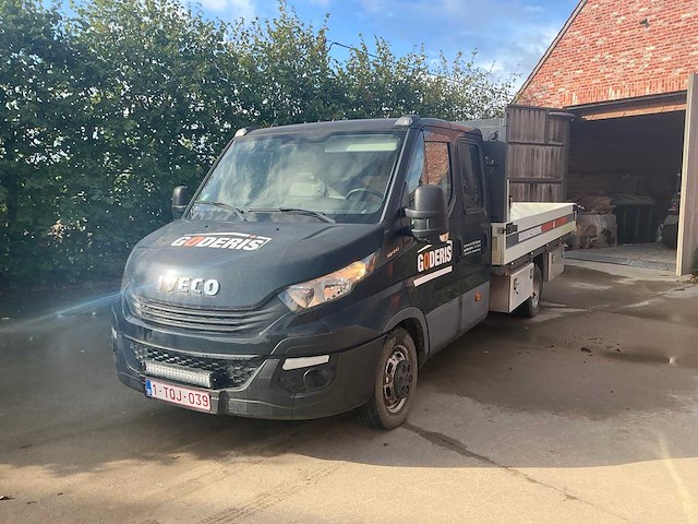 Iveco 35c15 lichte vrachtwagen - afbeelding 1 van  17
