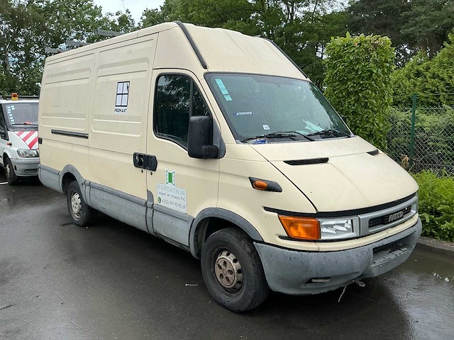 Iveco 35s12v bedrijfswagen - afbeelding 11 van  16