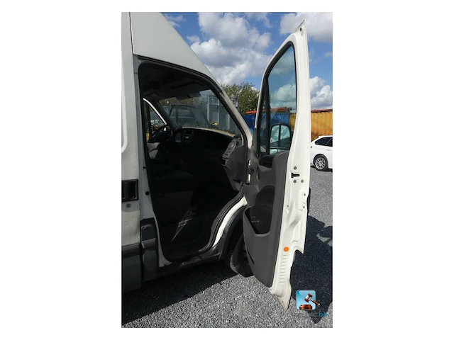 Iveco 35s13 - afbeelding 31 van  79