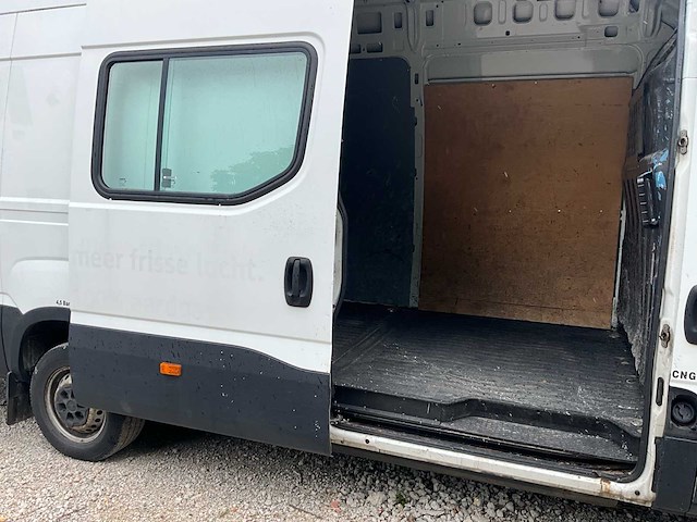 Iveco 35s14n - euro 6 - 57000km - afbeelding 53 van  62