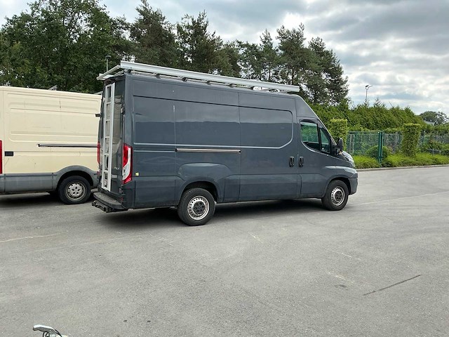 Iveco 35s16 bedrijfswagen - afbeelding 24 van  26