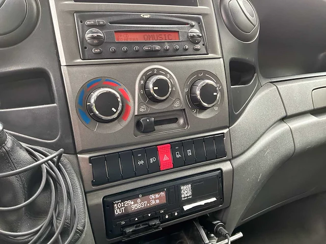 Iveco 50c daily bedrijfswagen - afbeelding 17 van  57