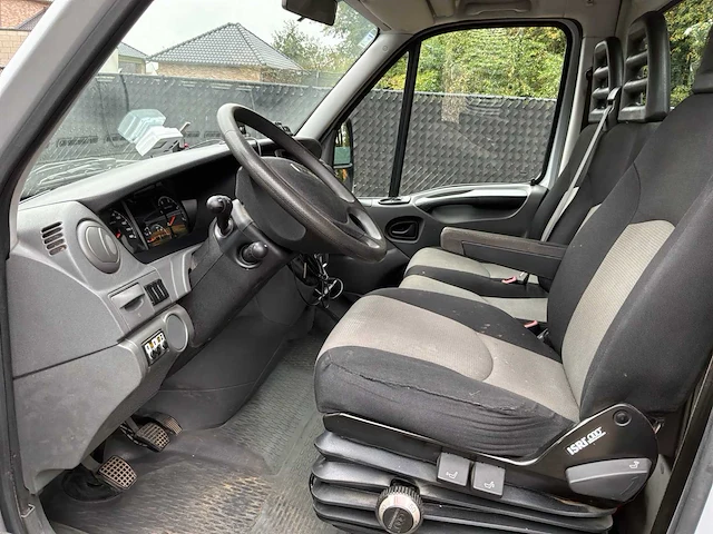 Iveco 50c daily bedrijfswagen - afbeelding 47 van  57