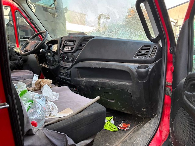 Iveco 70c17 bestelwagen - afbeelding 41 van  46