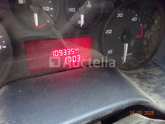 Iveco bestelwagen met dubbele cabine - afbeelding 3 van  23