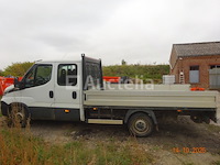 Iveco bestelwagen met dubbele cabine