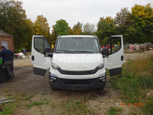 Iveco bestelwagen met dubbele cabine - afbeelding 18 van  23