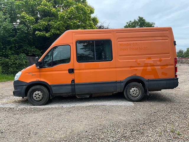 Iveco daily 35s14 cng dubbele cabine - 37000km - hoog dak - afbeelding 4 van  17