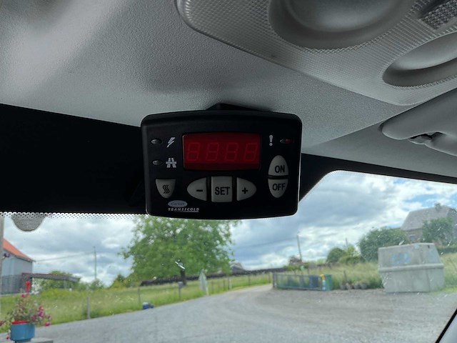 Iveco daily 35s14n gekoelde cng-bus - afbeelding 11 van  57