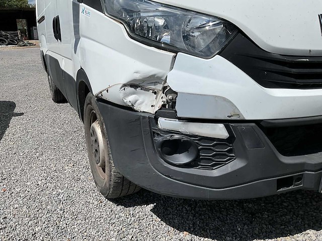 Iveco daily 35s14n gekoelde cng-bus - afbeelding 36 van  57