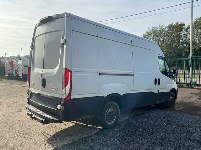 Iveco daily 35s17 bestelwagen - afbeelding 7 van  30