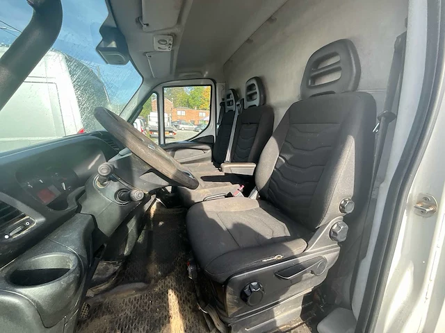 Iveco daily 35s17 bestelwagen - afbeelding 4 van  30