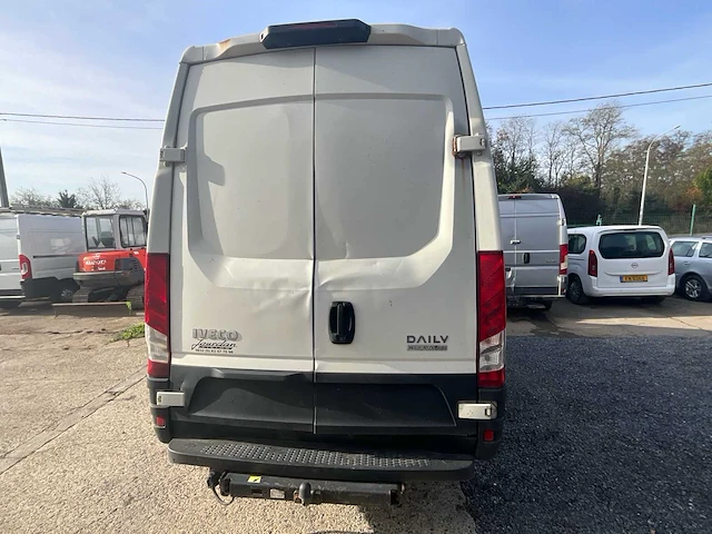 Iveco daily 35s17 bestelwagen - afbeelding 25 van  30