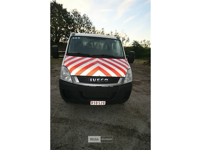 Iveco daily lichte vrachtwagen met kipbak - afbeelding 5 van  26