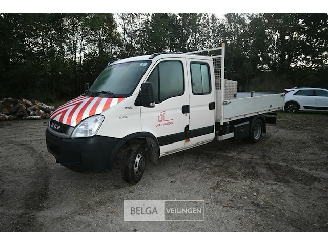 Iveco daily lichte vrachtwagen met kipbak - afbeelding 17 van  26