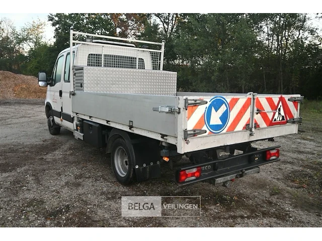 Iveco daily lichte vrachtwagen met kipbak - afbeelding 15 van  26