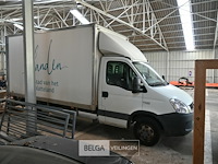 Iveco daily lichte vrachtwagen met laadklep - afbeelding 7 van  17