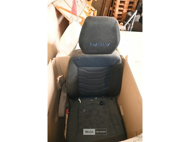 Iveco daily stoel - afbeelding 2 van  4