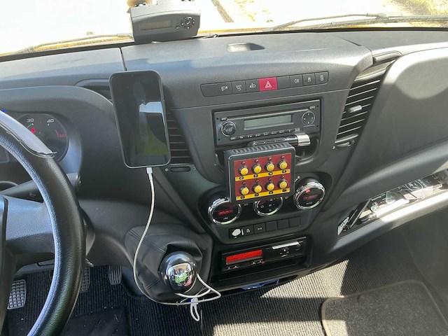 Iveco daily takelwagen - afbeelding 12 van  17