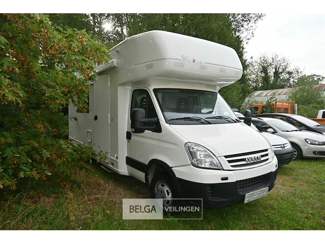 Iveco daily vrachtwagen / bureelwagen - afbeelding 1 van  23