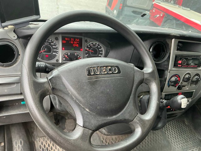Iveco daily vrachtwagen - afbeelding 2 van  12