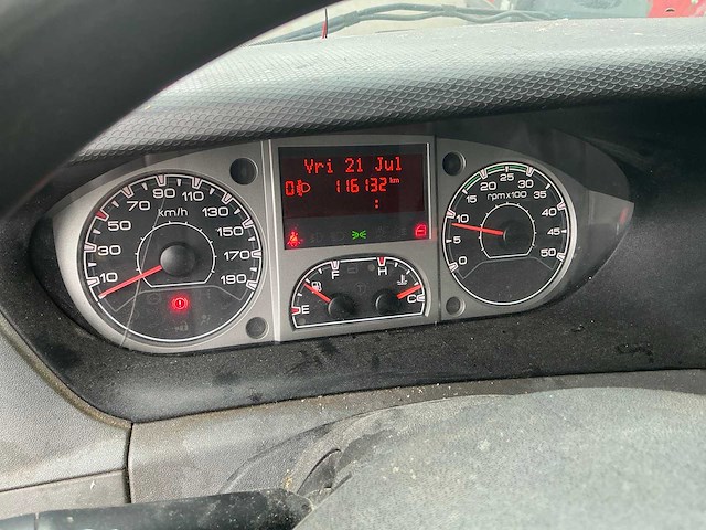 Iveco daily vrachtwagen - afbeelding 3 van  12