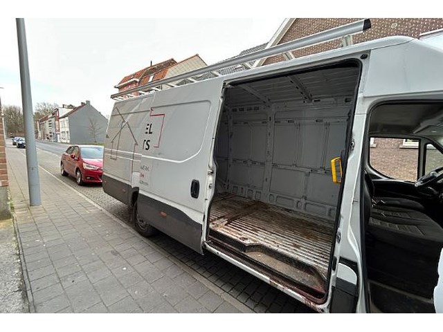 Iveco daily - afbeelding 19 van  39