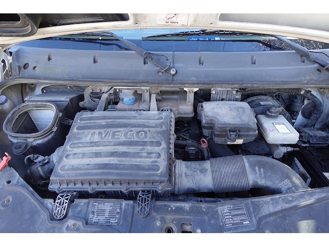 Iveco daily - afbeelding 15 van  24