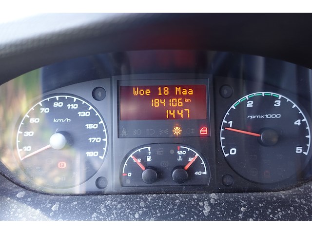 Iveco daily - afbeelding 2 van  27