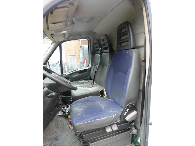 Iveco daily - afbeelding 2 van  14
