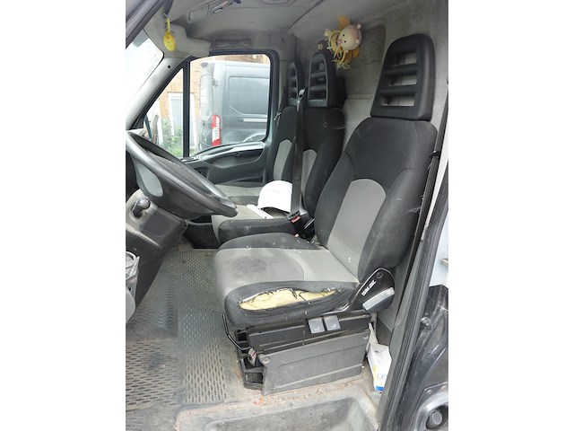 Iveco daily - afbeelding 3 van  16