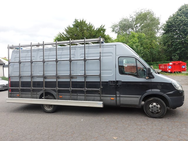 Iveco daily - afbeelding 9 van  16