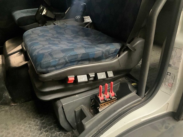 Iveco eurocargo - ml130e25d - truck - 2010 - afbeelding 25 van  47