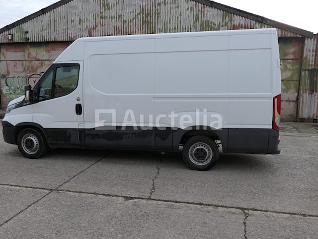 Iveco iveco 35s 16 bus (vin: zcfc135b305242895) - afbeelding 1 van  37