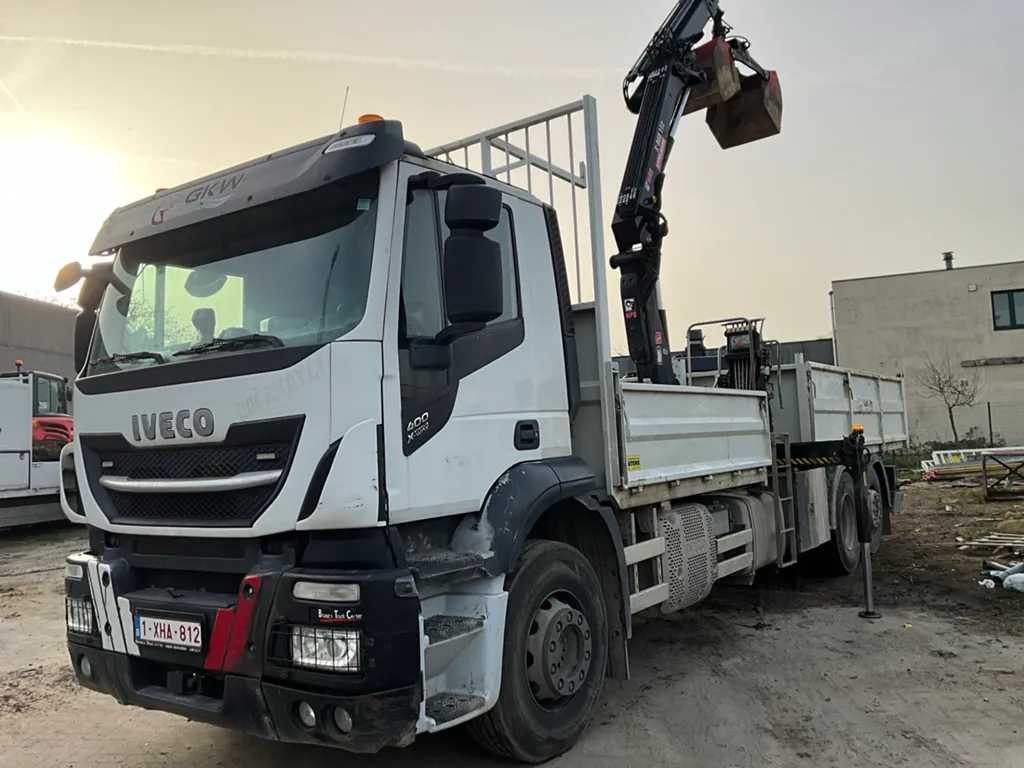 Iveco kraanwagens, compressoren en bouwmaterialen