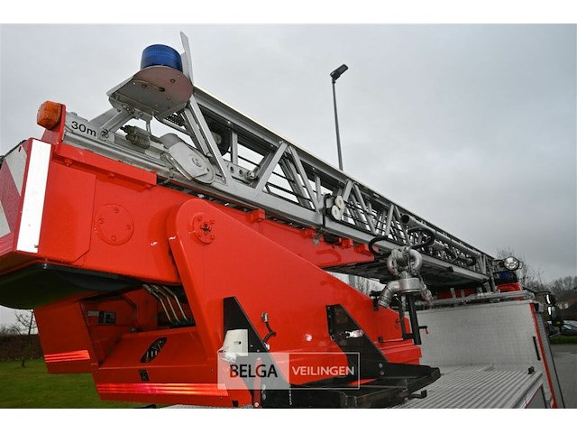 Iveco ladderwagen - afbeelding 2 van  35