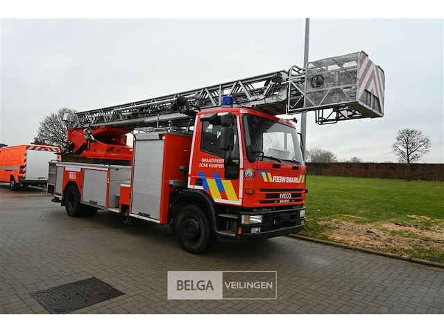 Iveco ladderwagen - afbeelding 1 van  35