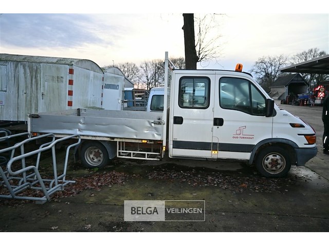Iveco lichte vrachtwagen - afbeelding 12 van  21