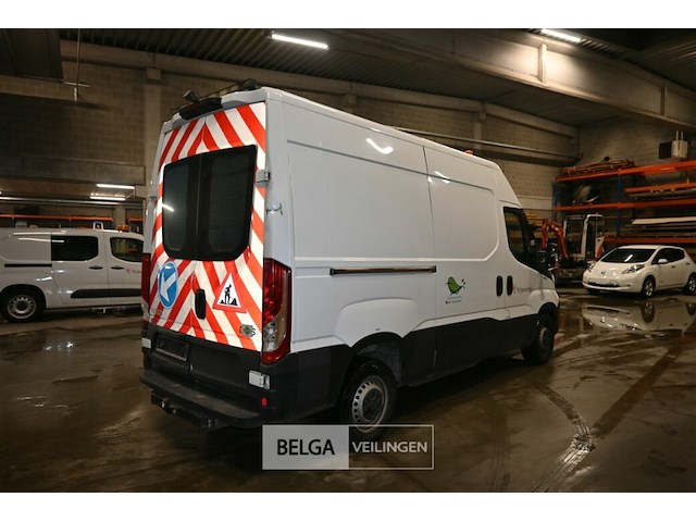 Iveco lichte vrachtwagen - afbeelding 15 van  28